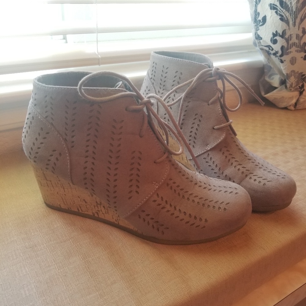 Maurices booties
